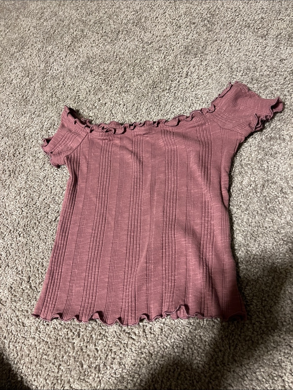 Aeropostale Dusty Rose Ribbed Off-Shoulder Crop Top